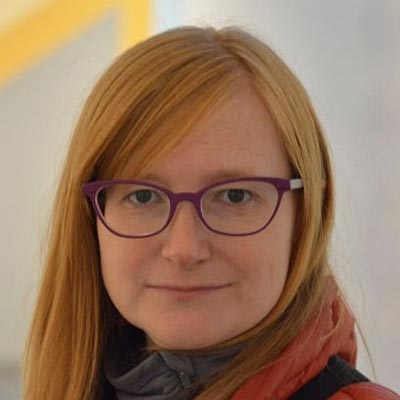 Dr. Carrie Reynolds