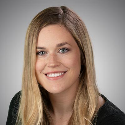 Dr. Alexandra Huechteman