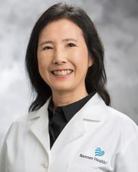 Dr. Yumiko    Hoeger