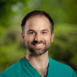 Dr. Alexander    I Ludwig
