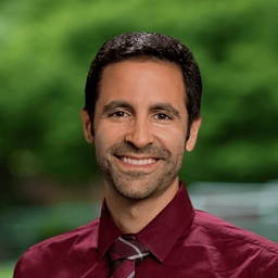 Dr. Salvador                Federico Calaf