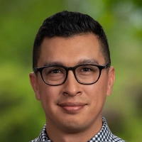 Dr. Fabian      Alberto