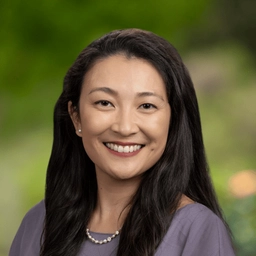 Dr. Amanda (YenYoan) Chu