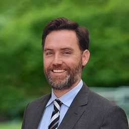 Dr. Matthew G   MacDougall