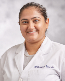 Dr. Rma                                   Kumra