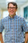 Dr. Ryan       R Knapp